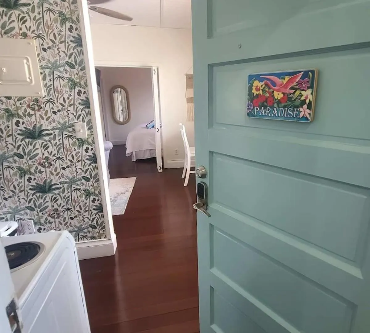 Duval Street Suite W Parking And Heated Pool Key West Apartment