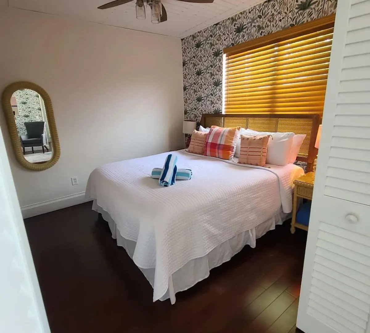Duval Street Suite W Parking And Heated Pool Key West